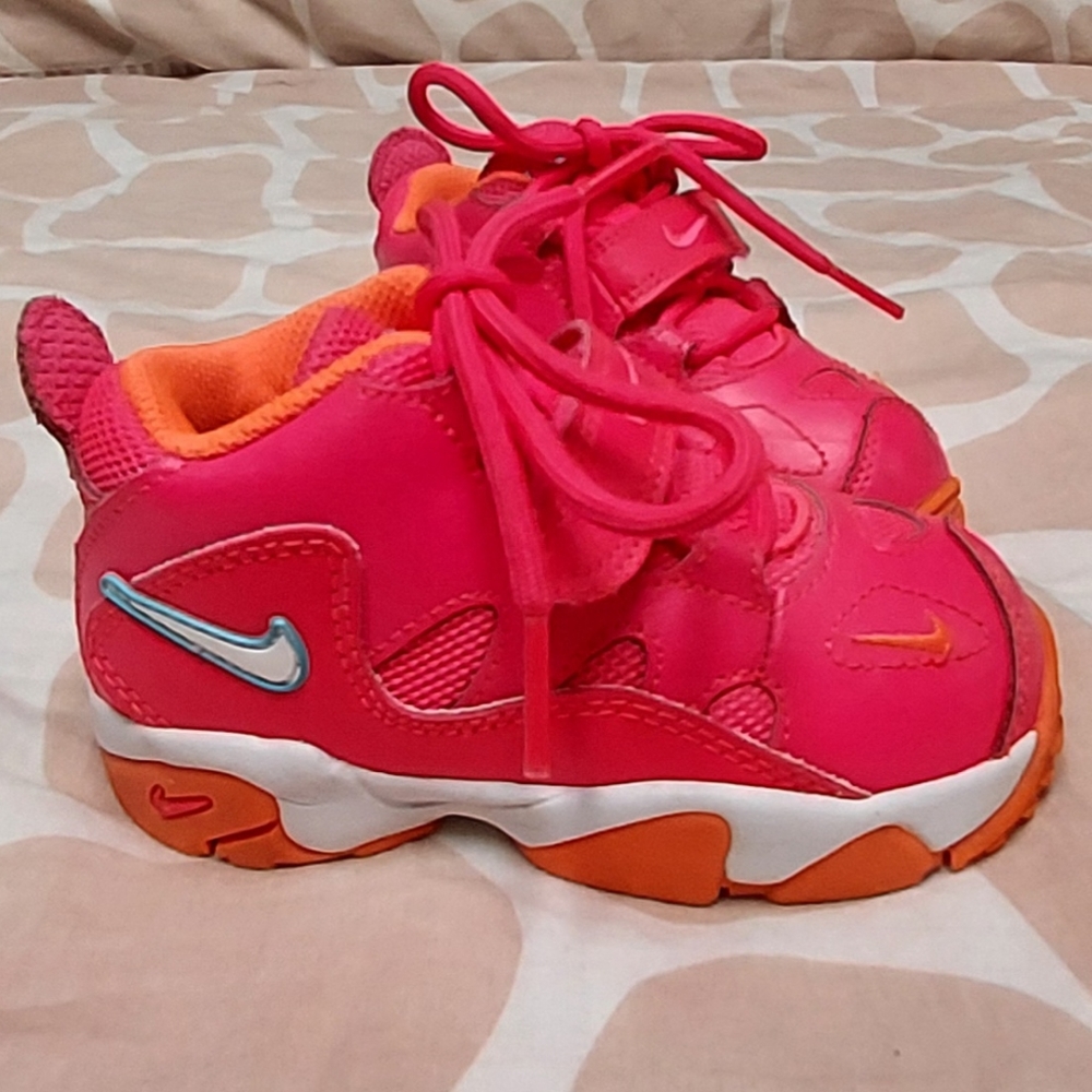 Nike Children Shoe size 7